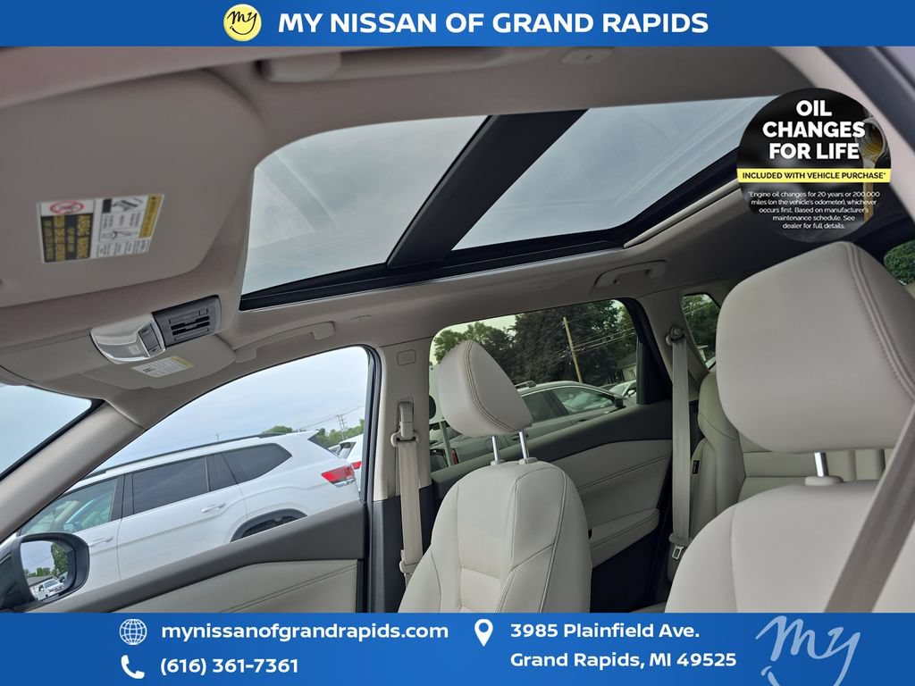 Used 2023 Nissan Rogue SL AWD/4WD image 24