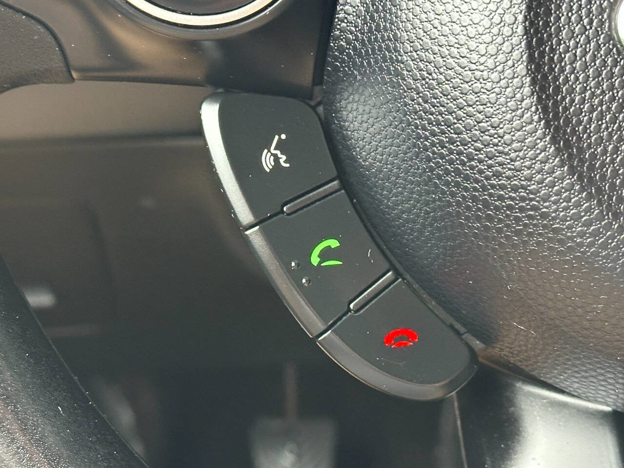 Used 2014 Kia Soul Base 4dr Crossover 6M image 34