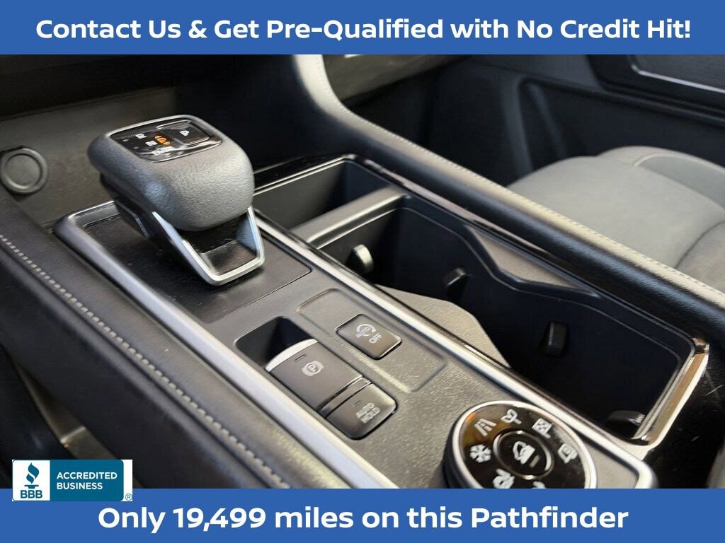 Certified 2025 Nissan Pathfinder SV image 20