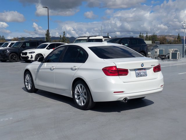 Used 2018 BMW 320i Sedan w/ Convenience Package image 8