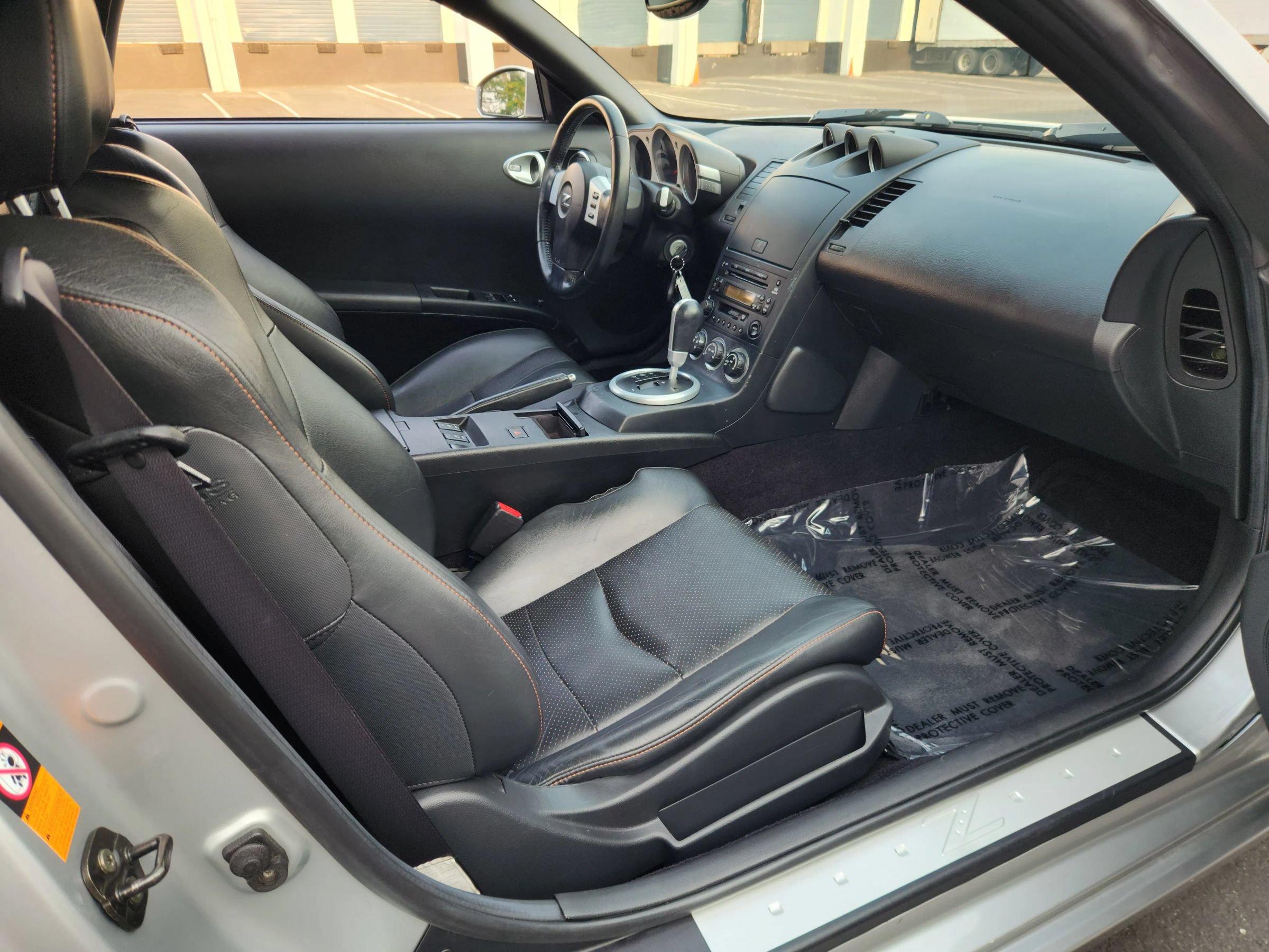 Used 2005 Nissan 350Z Touring RWD image 15
