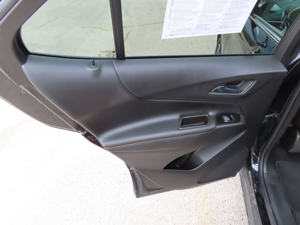 Used 2023 Chevrolet Equinox Premier AWD/4WD image 31