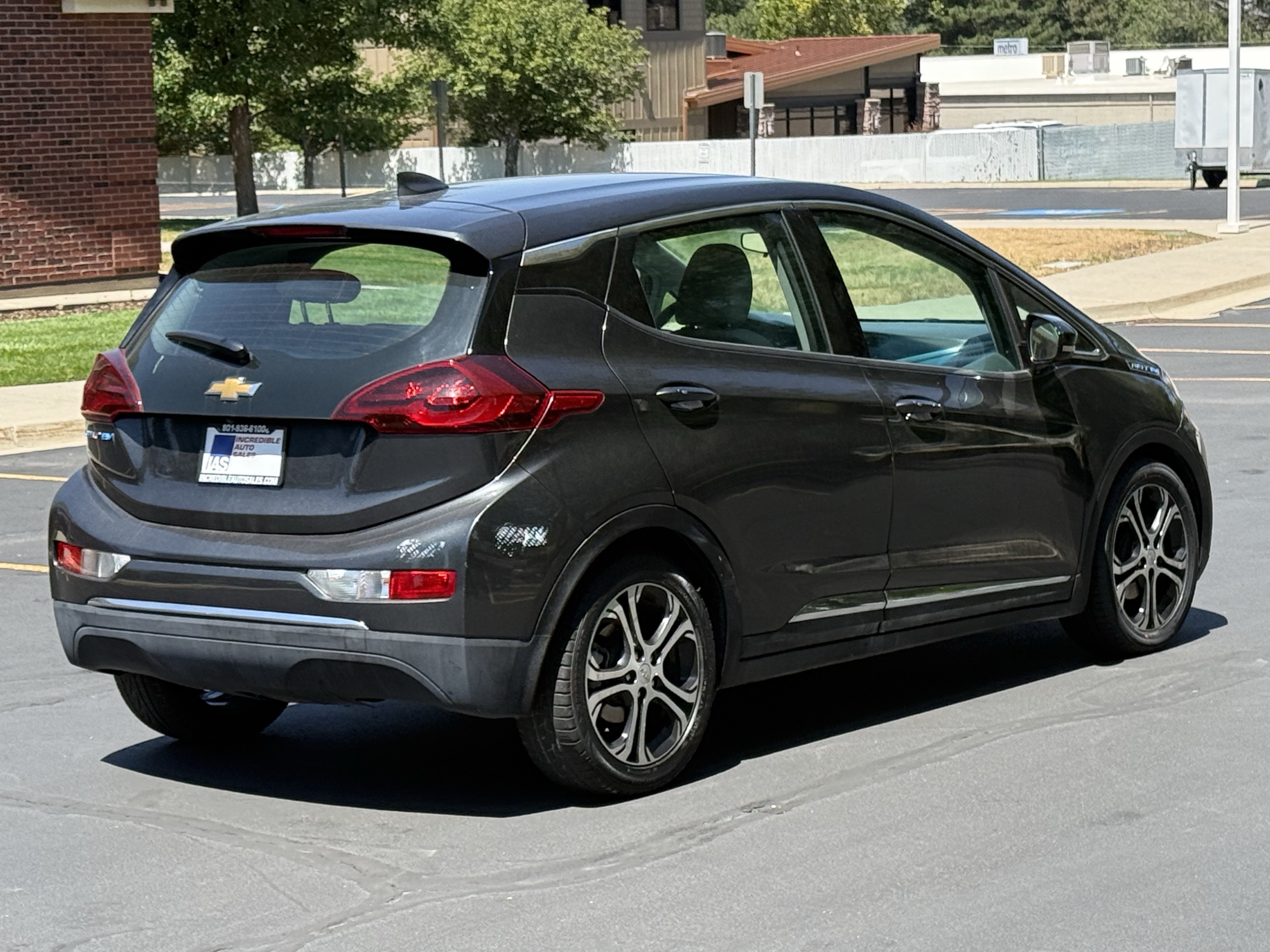 Used 2019 Chevrolet Bolt LT FWD image 4