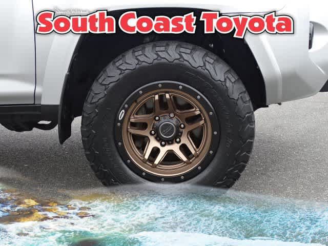 Used 2016 Toyota 4Runner SR5 Premium AWD/4WD image 9