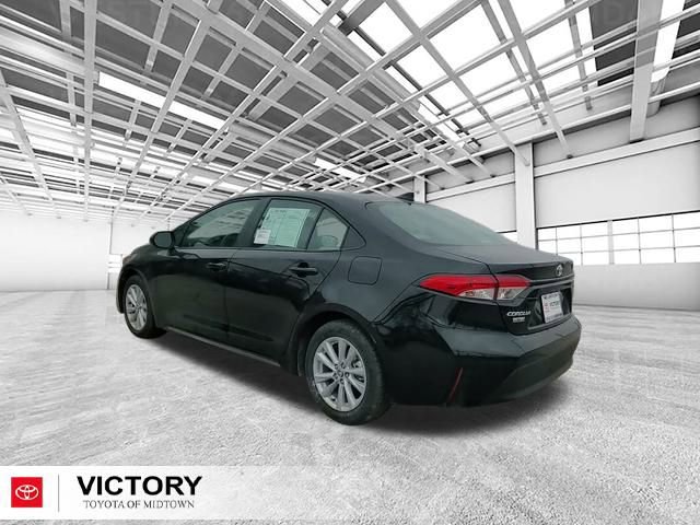 Used 2026 Toyota Corolla LE w/ LE Premium Package image 5