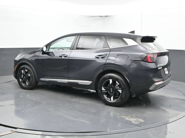 Used 2026 Kia Sportage LX FWD image 9