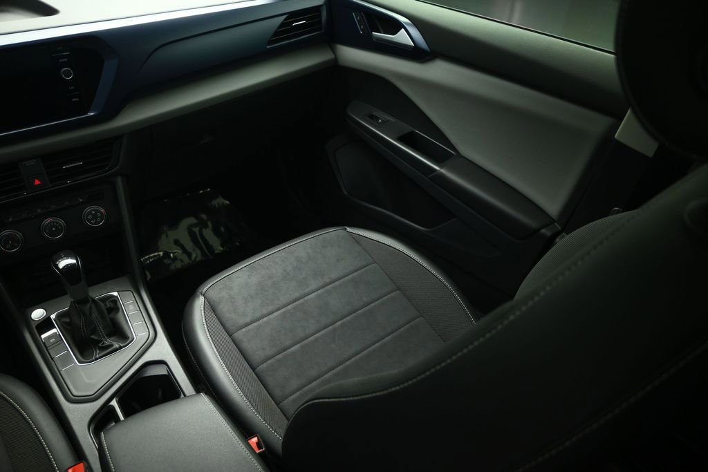 Used 2022 Volkswagen Taos SE FWD image 48