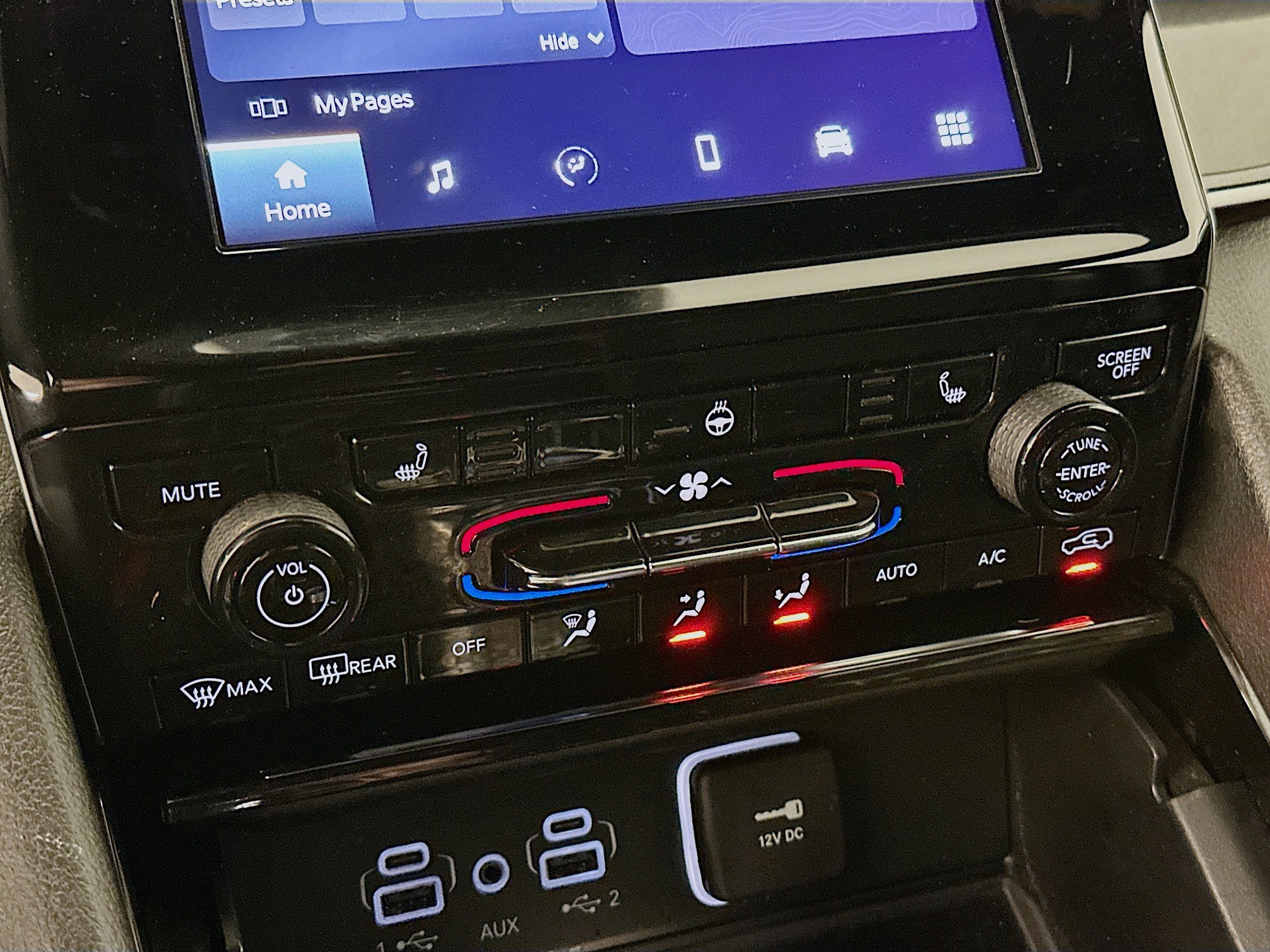 Used 2023 Jeep Grand Cherokee Altitude image 23