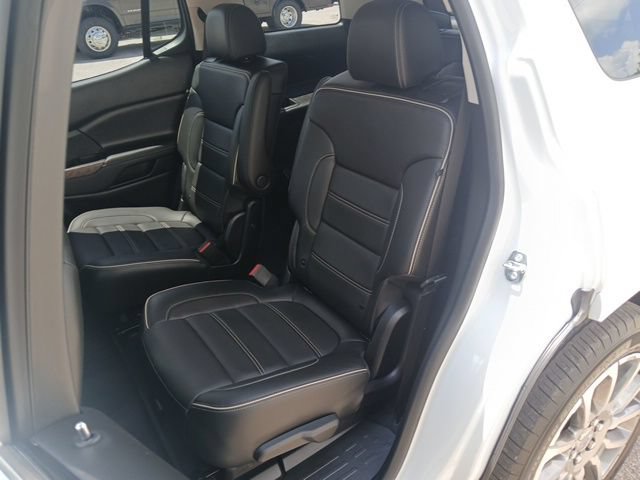 Used 2023 GMC Acadia Denali w/ Denali Ultimate Package FWD image 21