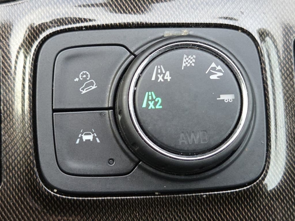 Used 2023 GMC Acadia AT4 w/ Trailering Package AWD/4WD image 6