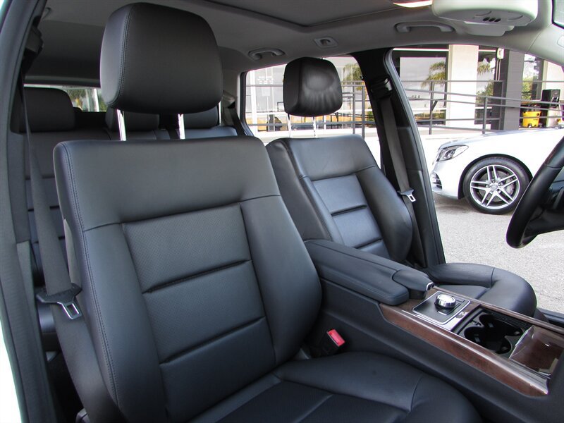 Used 2013 Mercedes-Benz E 350 4MATIC Wagon image 31