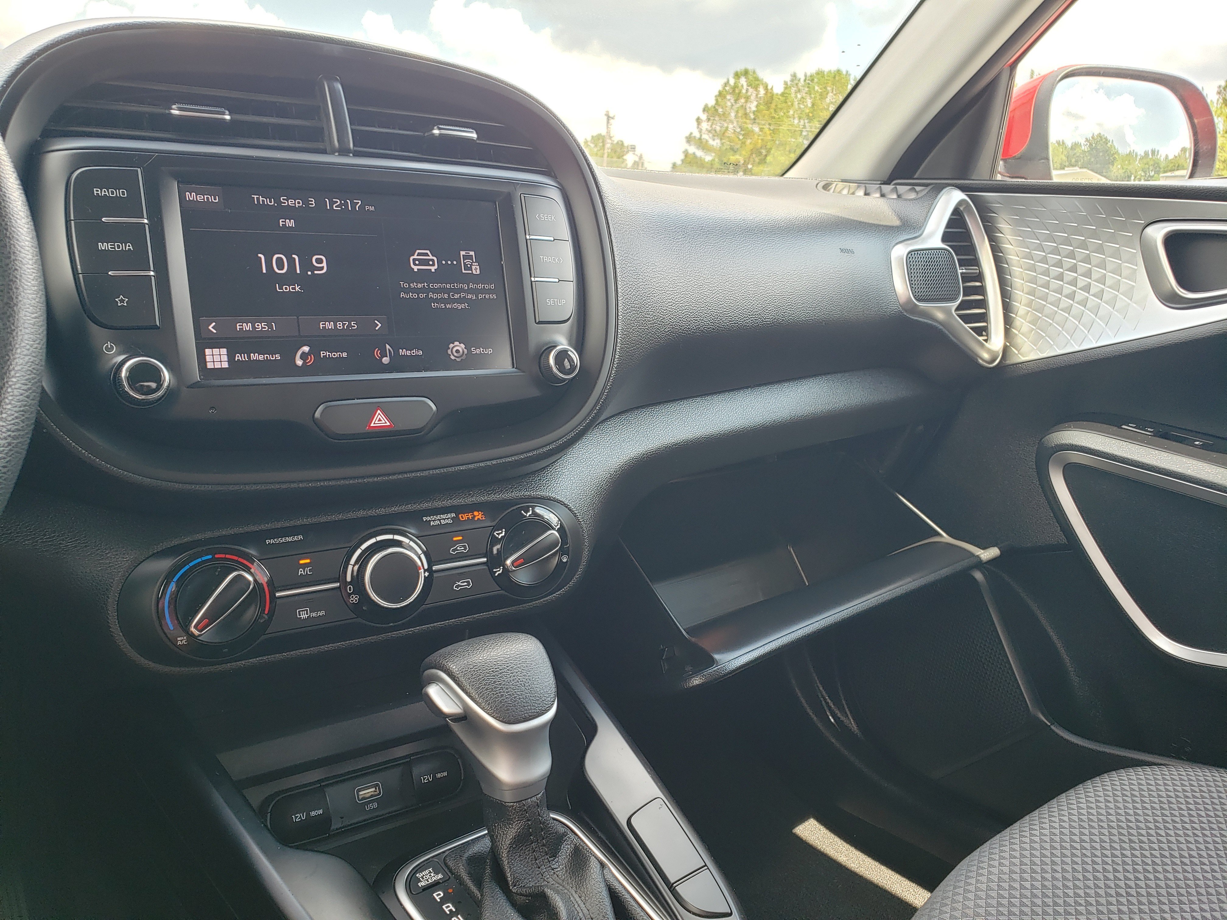 Used 2023 Kia Soul LX FWD image 21