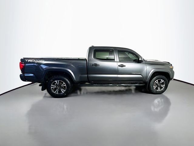 Used 2018 Toyota Tacoma TRD Sport image 26