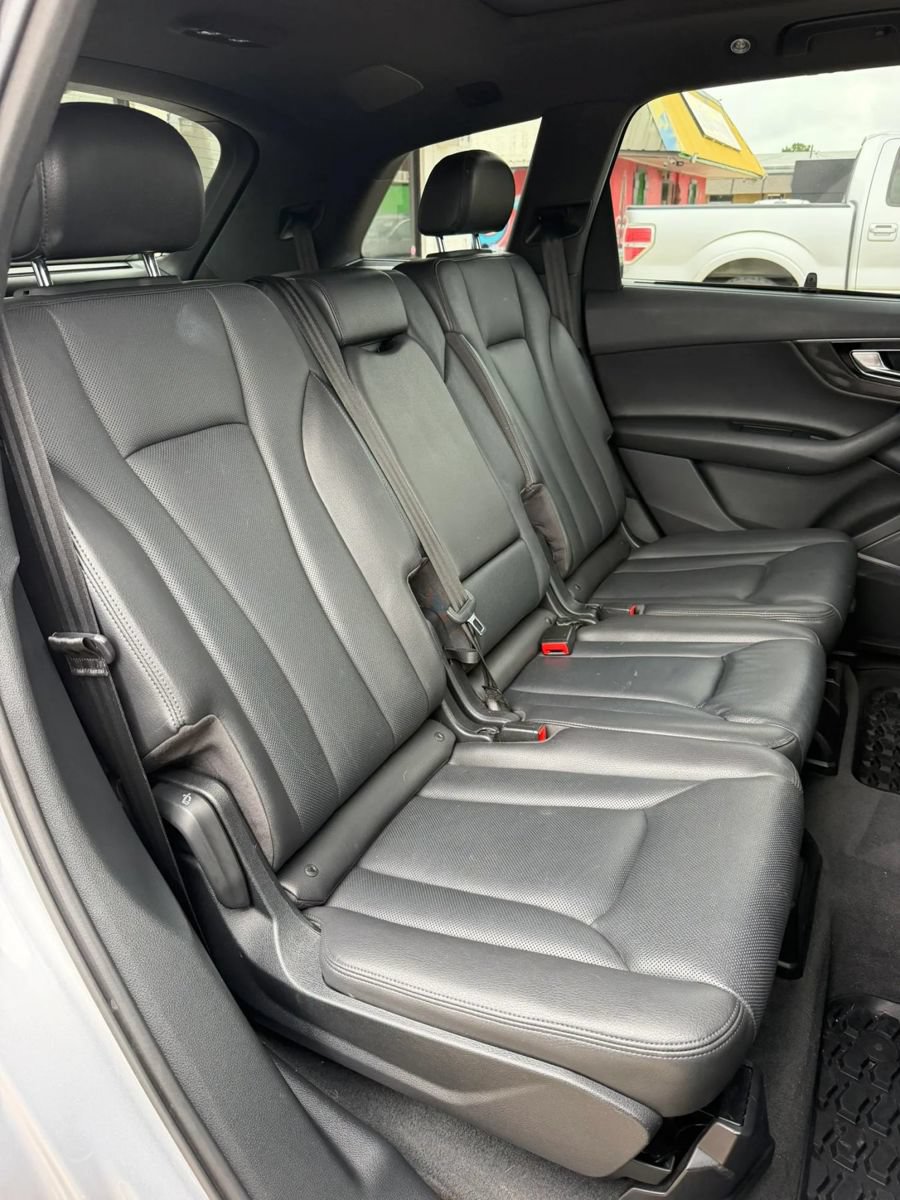 Used 2018 Audi Q7 3.0T Prestige AWD/4WD image 25