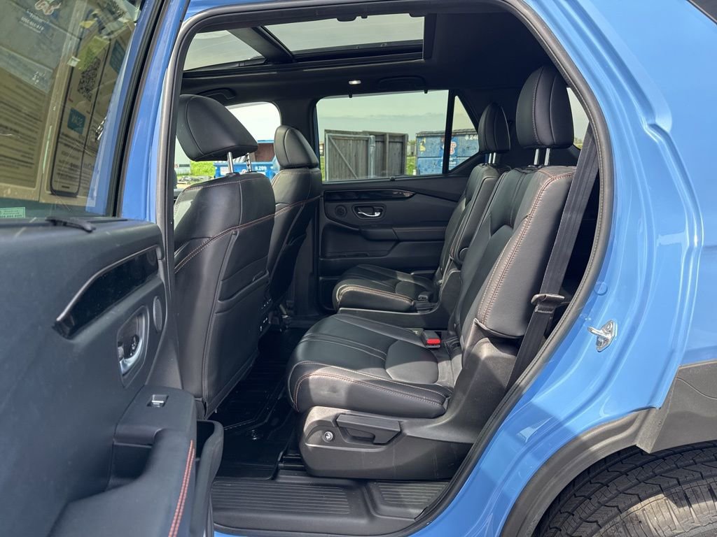 Certified 2023 Honda Pilot TrailSport image 35