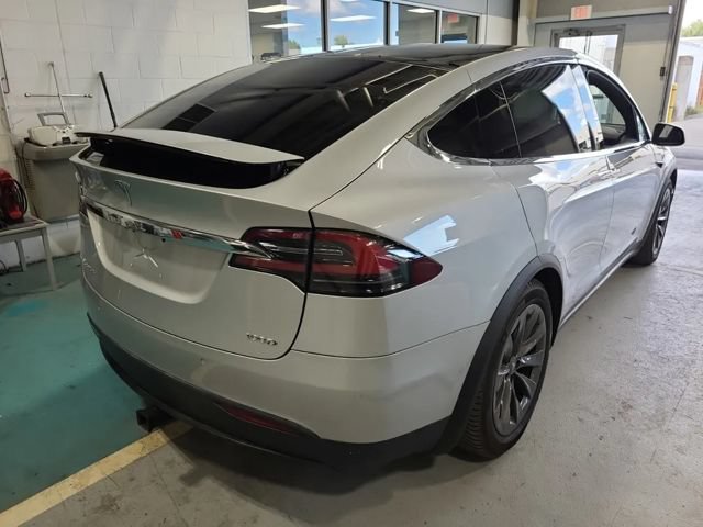 Used 2018 Tesla Model X 100D AWD/4WD image 10