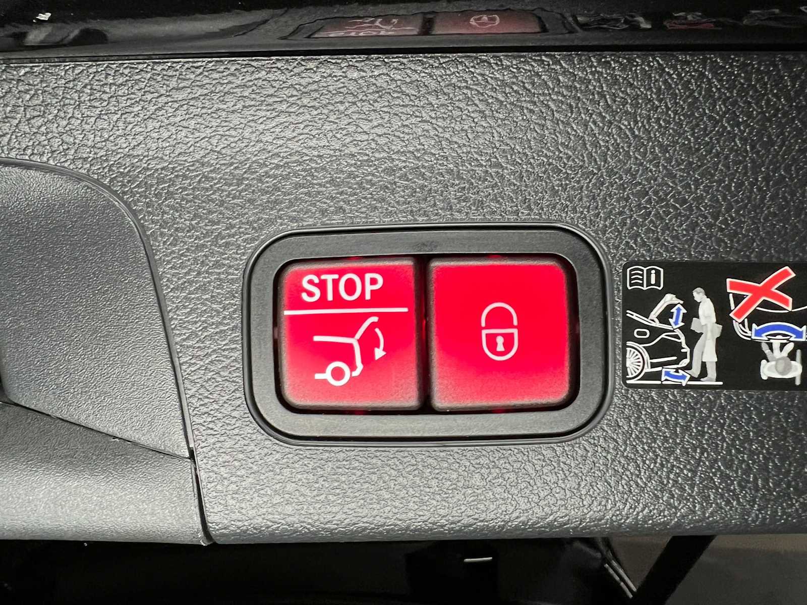 Used 2026 Mercedes-Benz GLS 450 4MATIC image 17