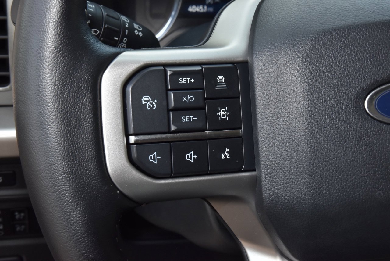 Used 2024 Ford Expedition XLT RWD image 24