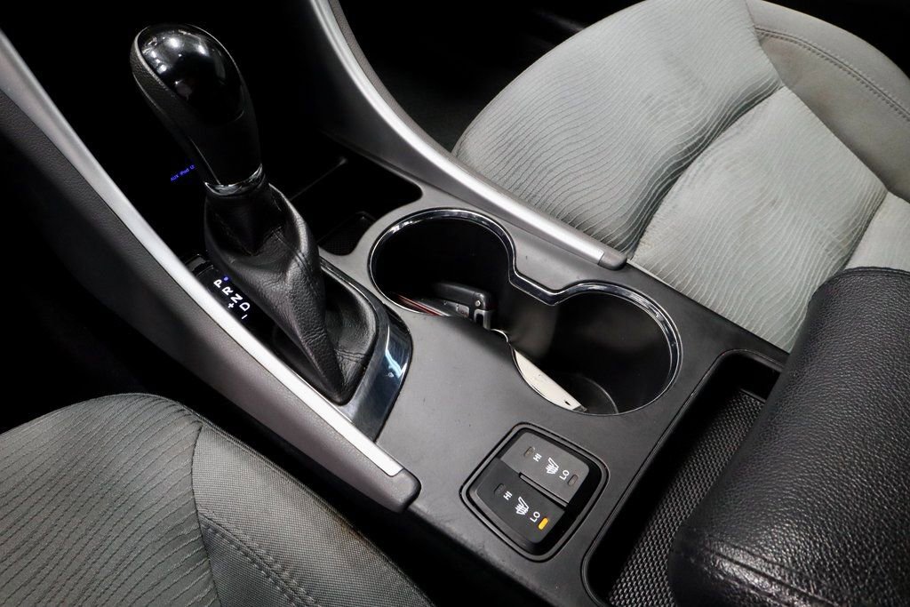 Used 2013 Hyundai Sonata Hybrid image 29