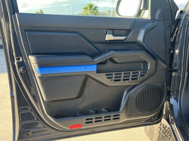 Used 2025 Toyota Tacoma TRD Off-Road image 21