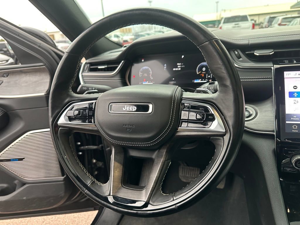 Used 2021 Jeep Grand Cherokee L Overland w/ Advanced Protech Group III image 14