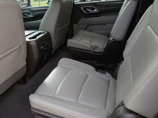 Used 2021 Chevrolet Suburban Z71 w/ Luxury Package AWD/4WD image 13