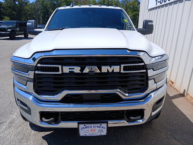 New 2027 RAM 4500 Tradesman w/ Chrome Appearance Group AWD/4WD image 9