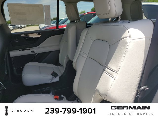 New 2025 Lincoln Aviator 2WD w/ Equipment Group 101A image 19