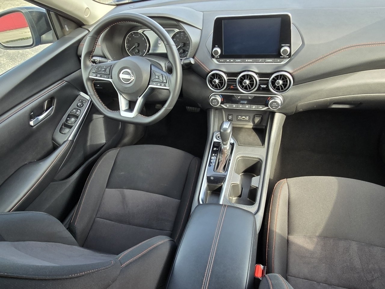 Used 2025 Nissan Sentra SR FWD image 21