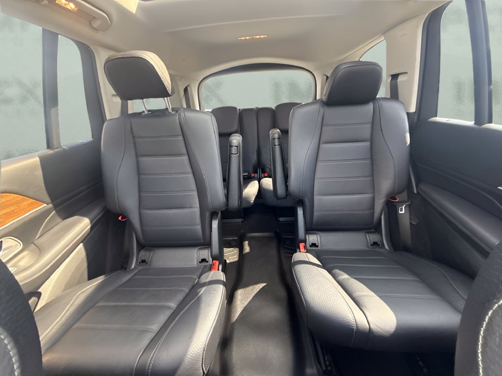 Used 2022 Mercedes-Benz GLS 450 4MATIC image 11