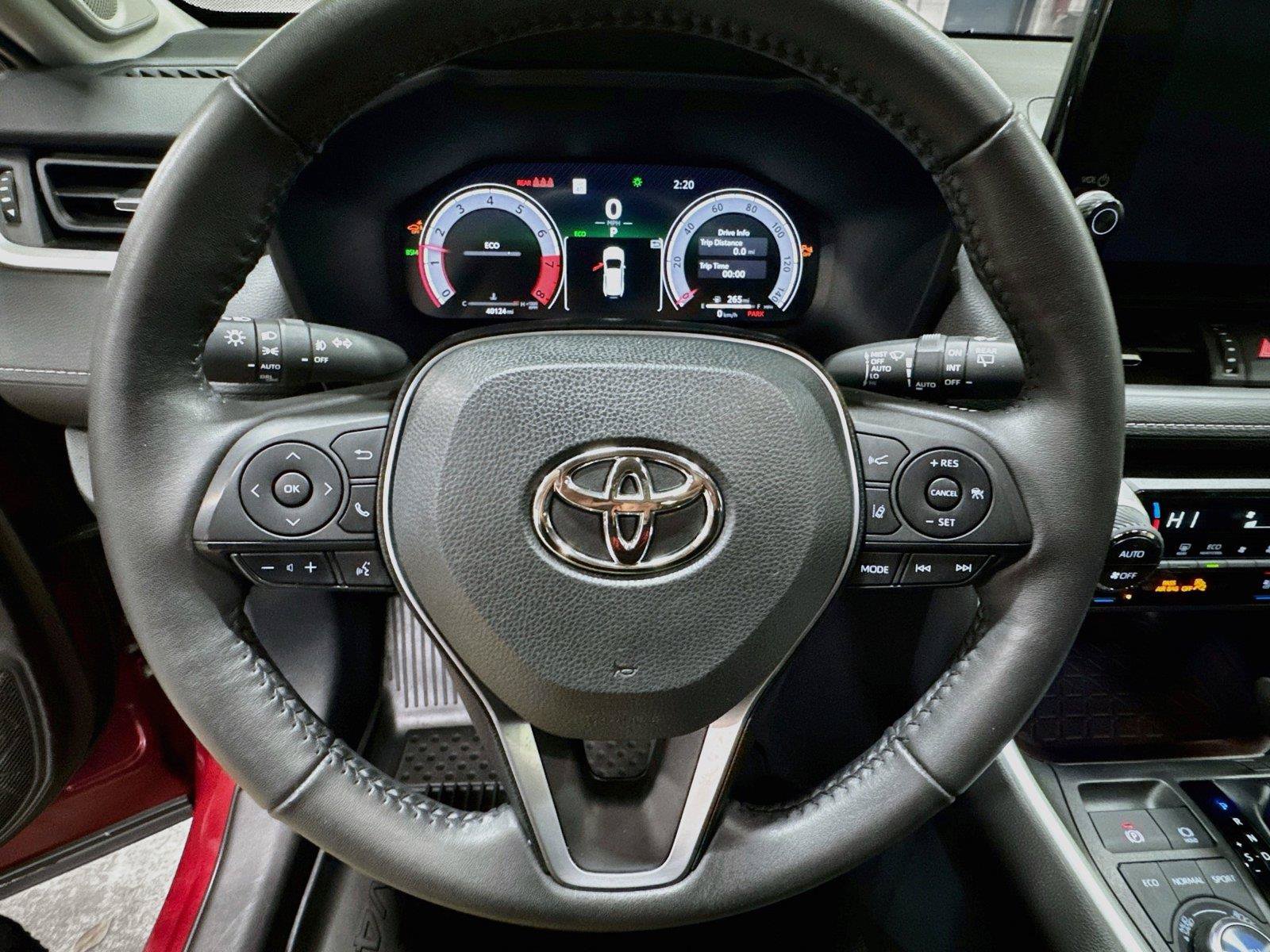 Used 2023 Toyota RAV4 Limited w/ Limited Grade Weather Package AWD/4WD image 17