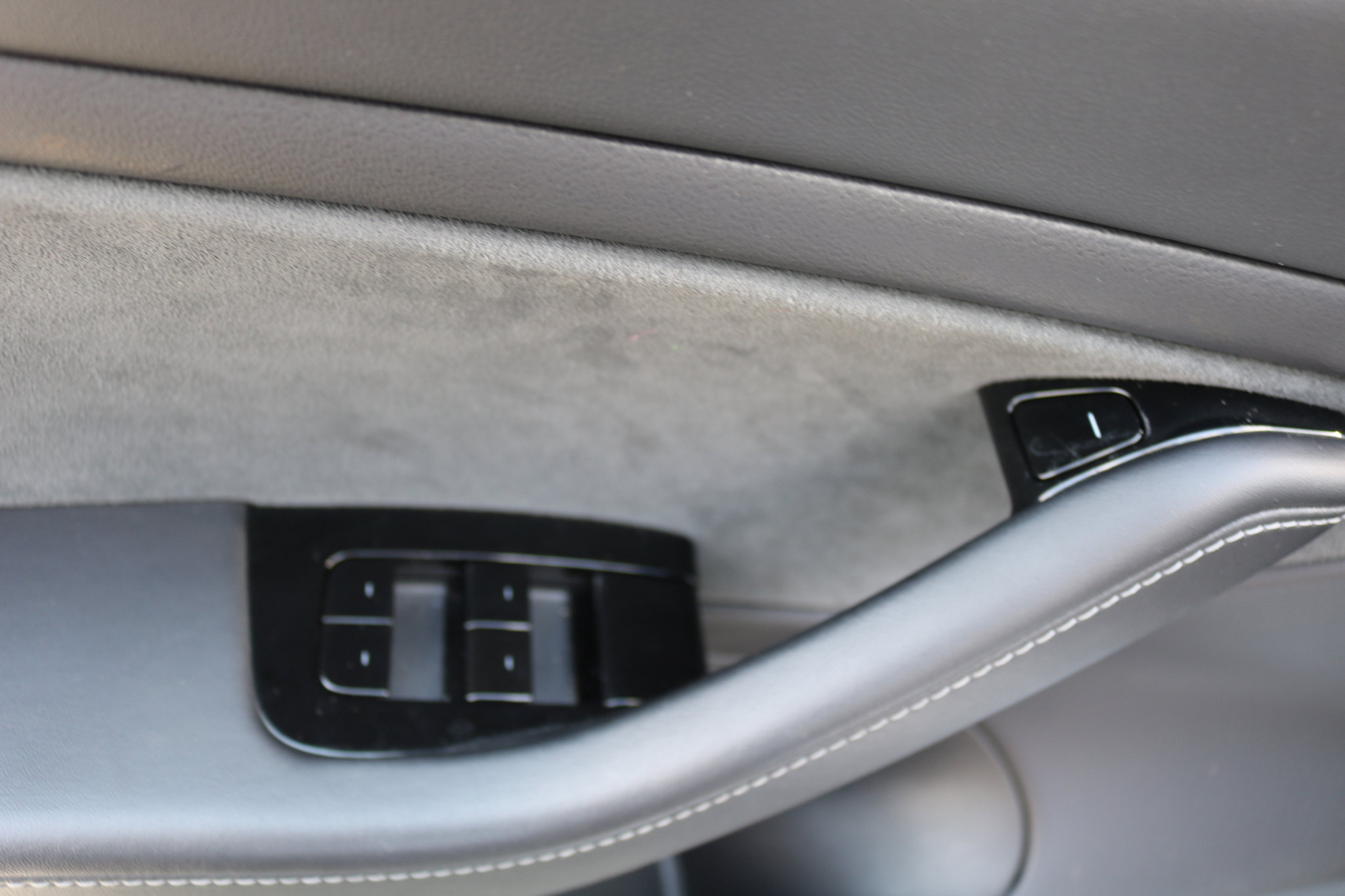 Used 2019 Tesla Model 3 Performance image 14