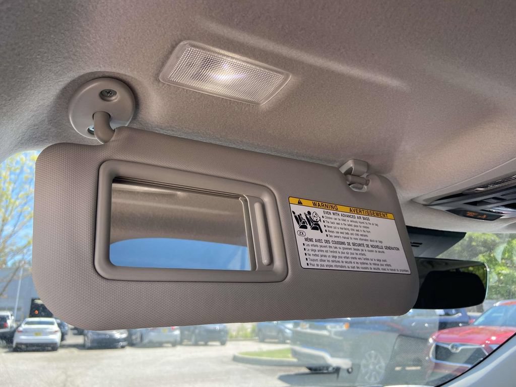 Used 2024 Toyota Corolla Cross LE w/ Moonroof Package FWD image 31
