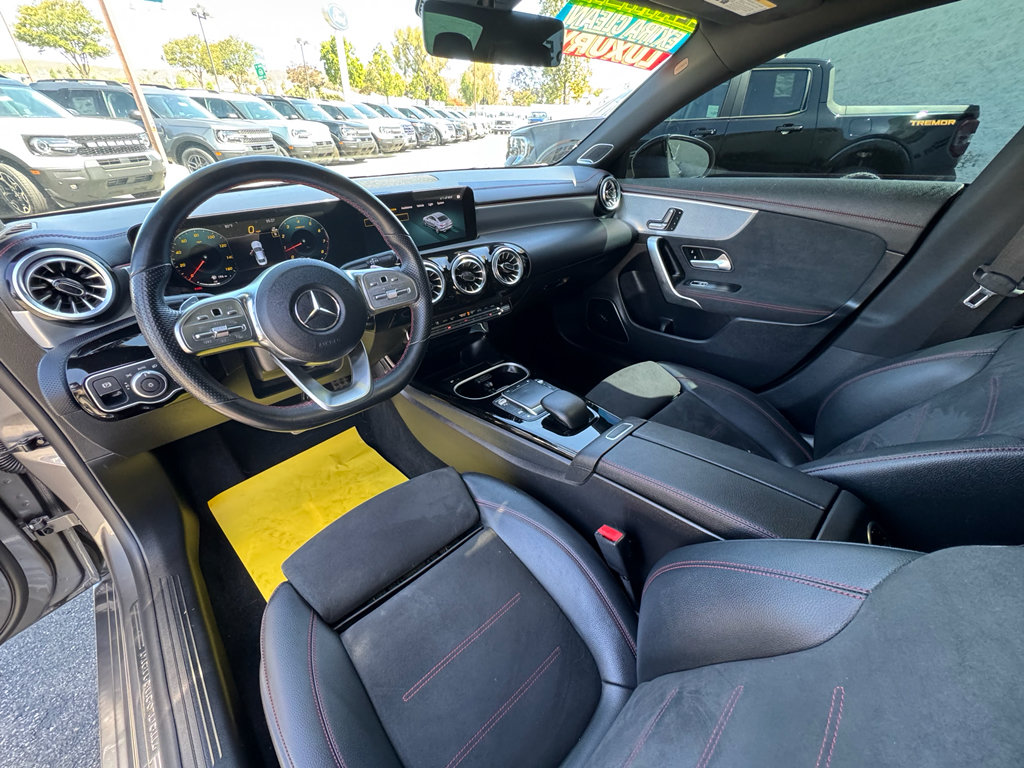 Used 2023 Mercedes-Benz CLA 250 image 17