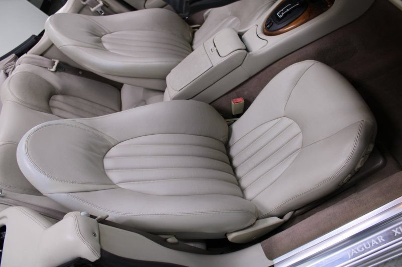 Used 1999 Jaguar XK8 Convertible RWD image 33
