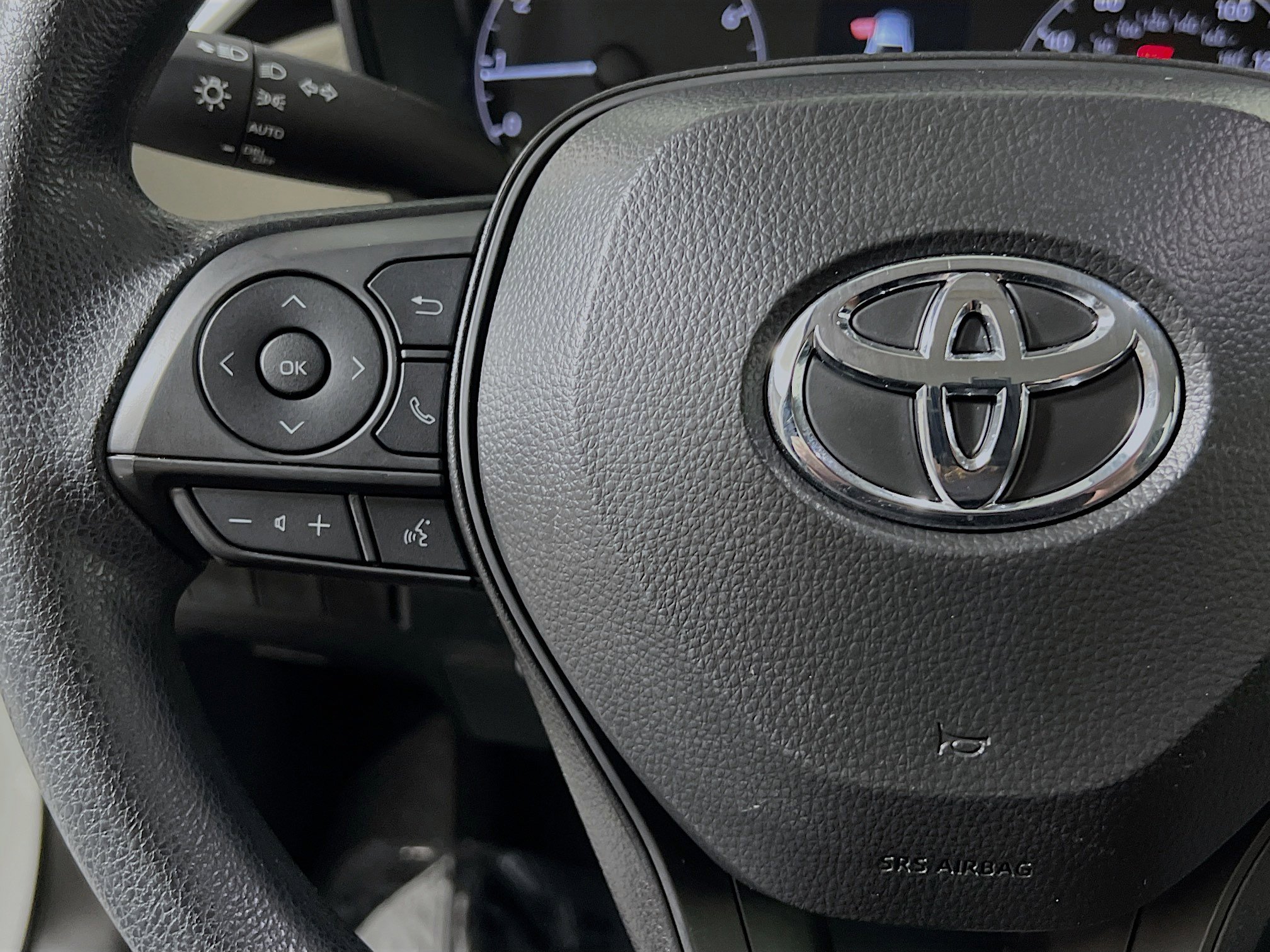 Used 2025 Toyota Corolla LE FWD image 19