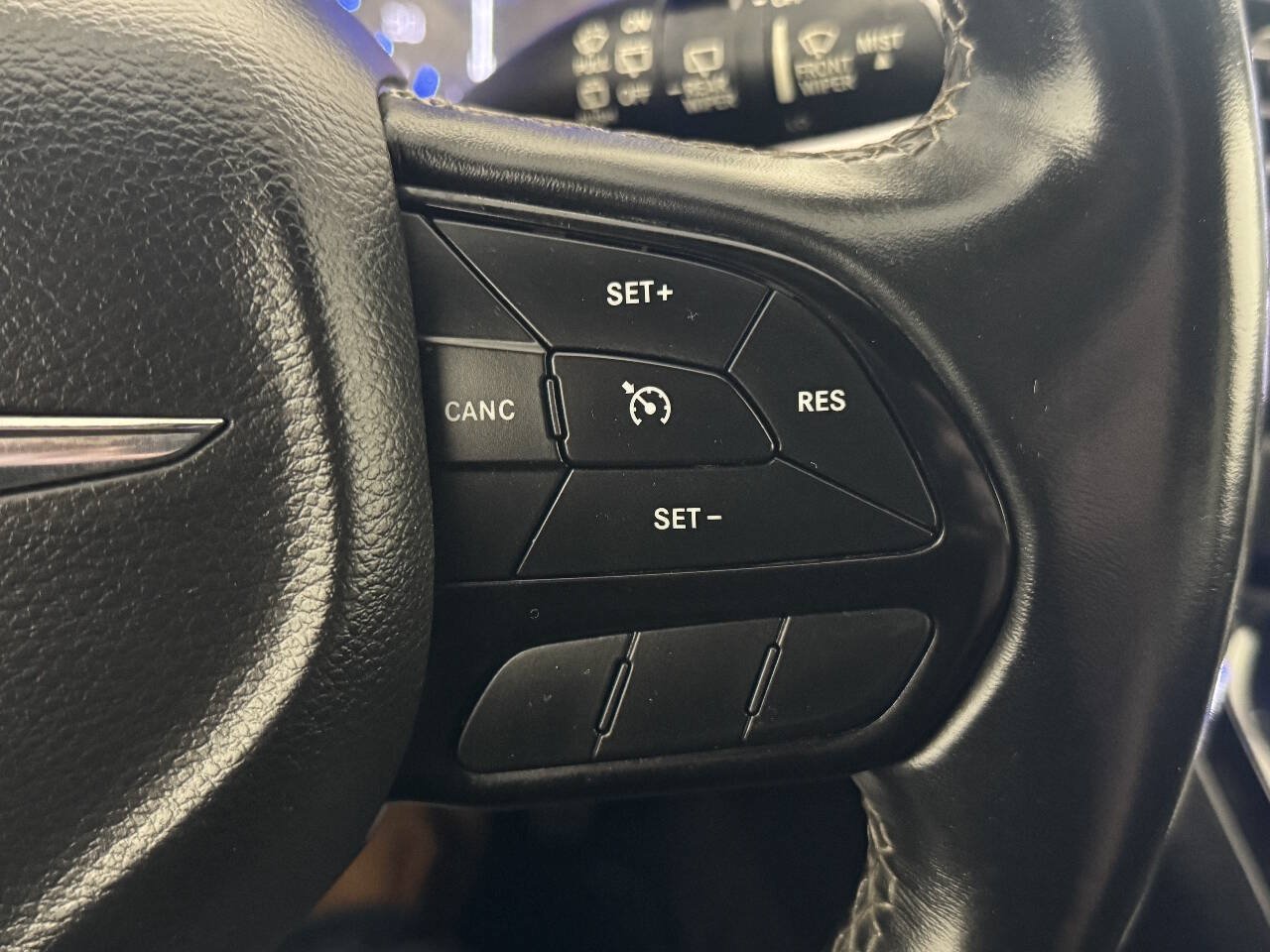 Used 2018 Chrysler Pacifica Touring Plus w/ S Appearance Package FWD image 19