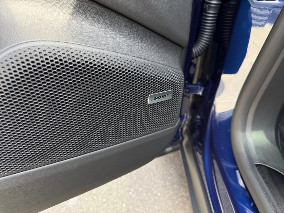 New 2026 Porsche Macan 4 Electric image 22