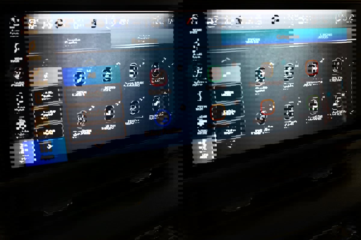 Used 2024 Jeep Wrangler Unlimited w/ Convenience Group image 50