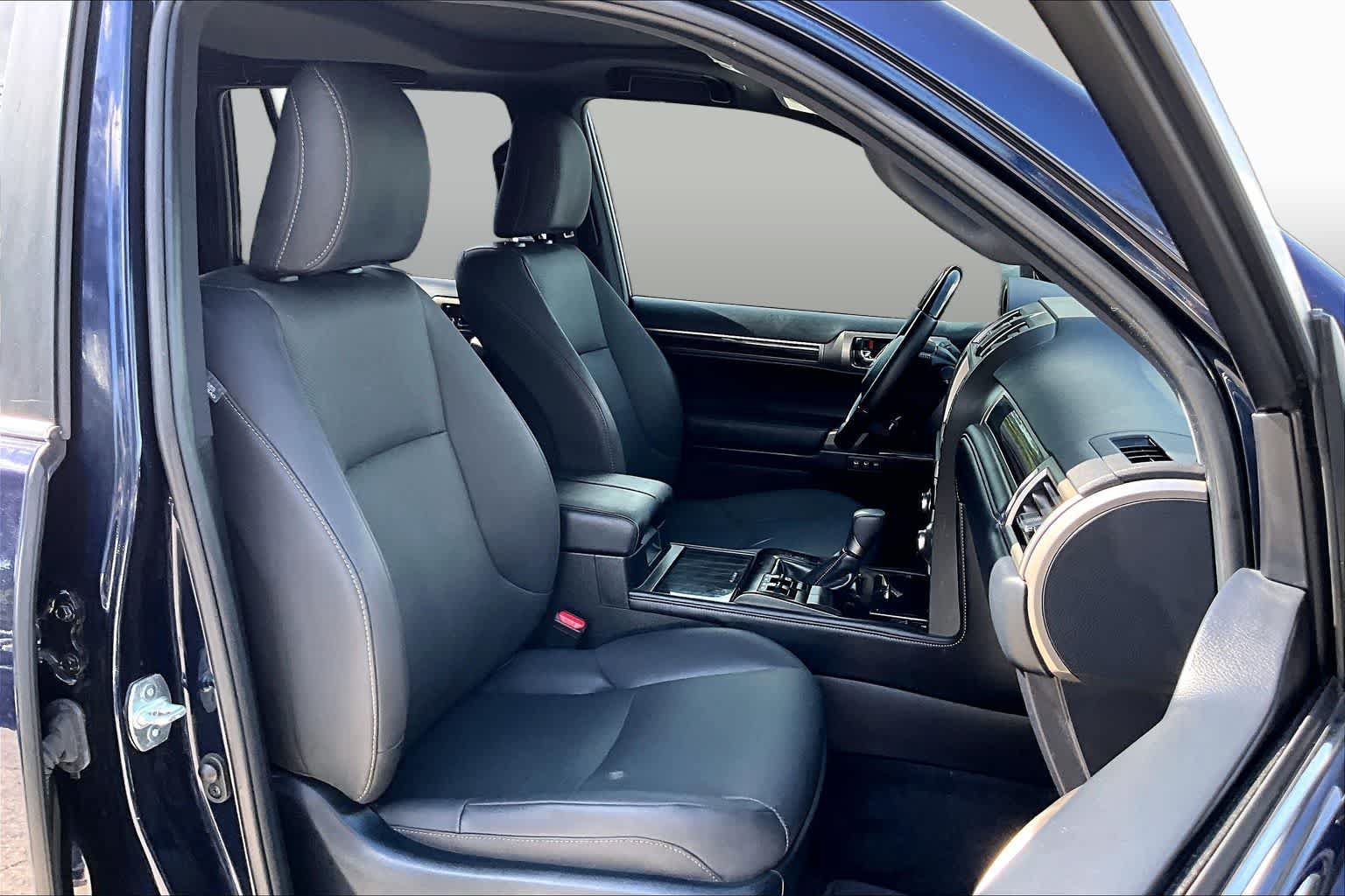 Used 2021 Lexus GX 460 Premium w/ Premium Package AWD/4WD image 9