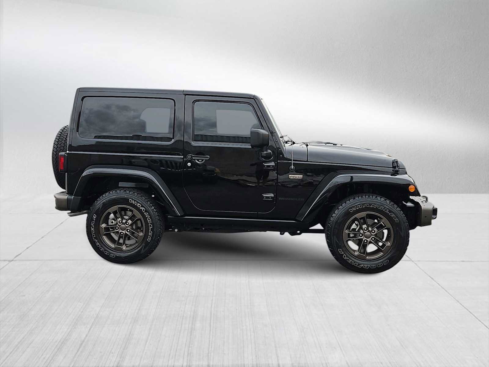 Used 2017 Jeep Wrangler 75th Anniversary image 9