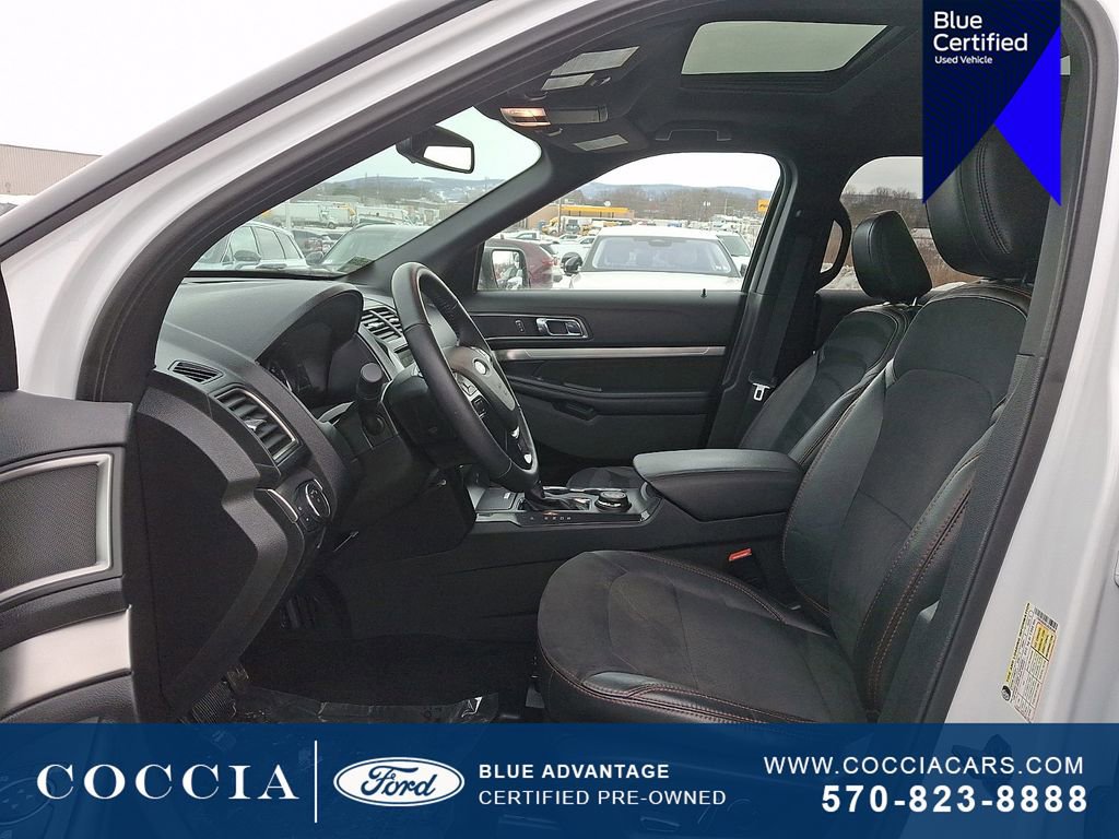 Certified 2018 Ford Explorer XLT w/ Equipment Group 202A image 14