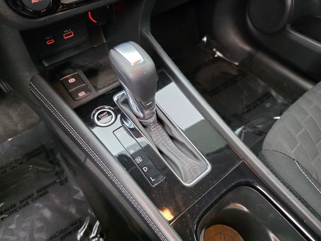 Used 2022 Nissan Kicks SV FWD image 22