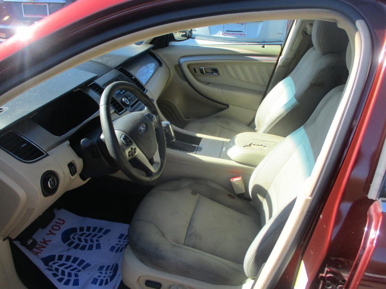 Used 2016 Ford Taurus SEL image 10