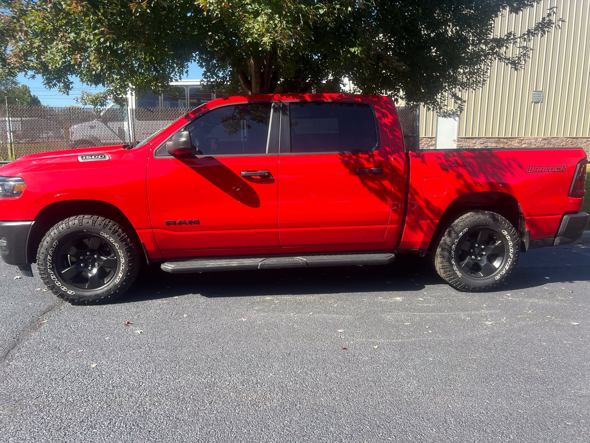 Used 2025 RAM 1500 Warlock AWD/4WD image 11