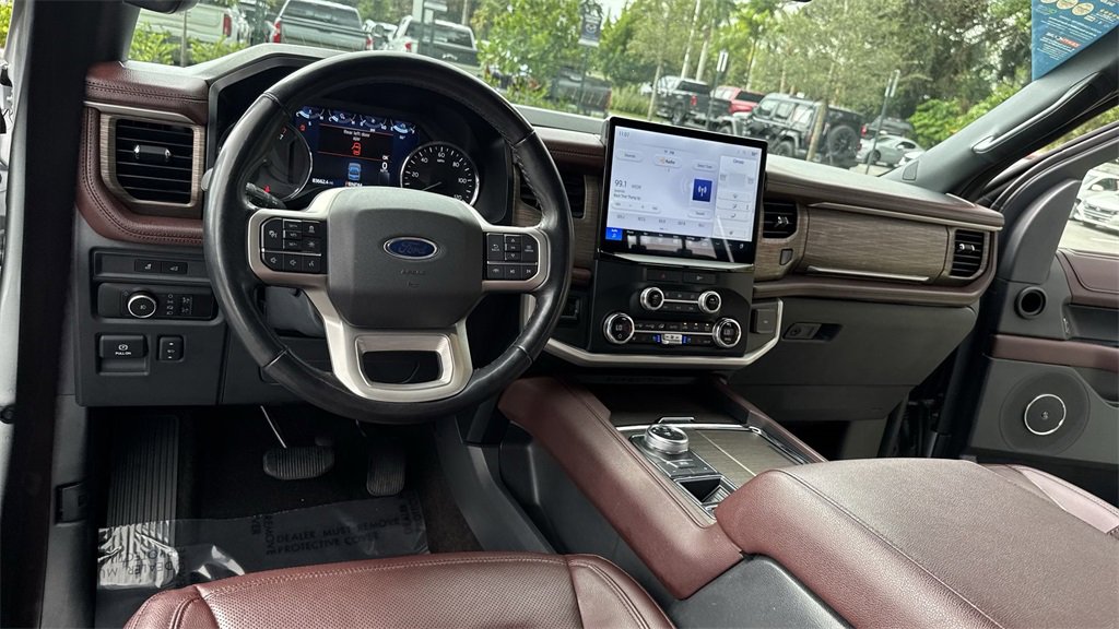 Used 2023 Ford Expedition Limited image 36