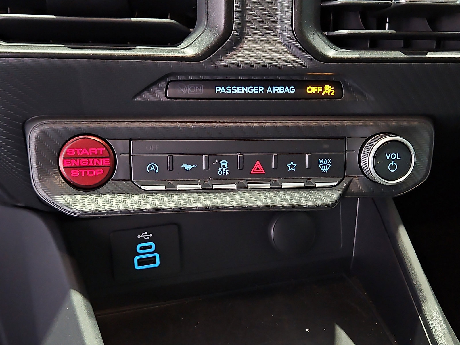 Used 2025 Ford Mustang GT image 17