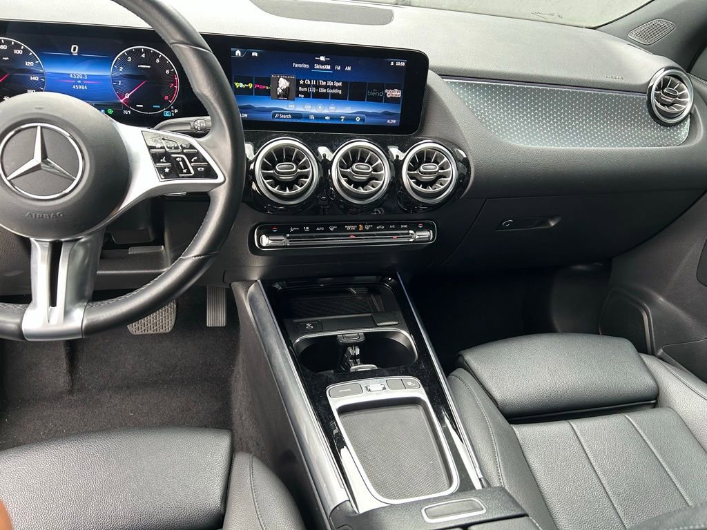 Used 2025 Mercedes-Benz GLA 250 4MATIC image 14
