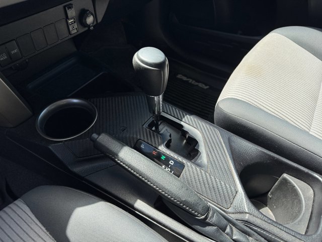 Used 2015 Toyota RAV4 LE AWD/4WD image 29