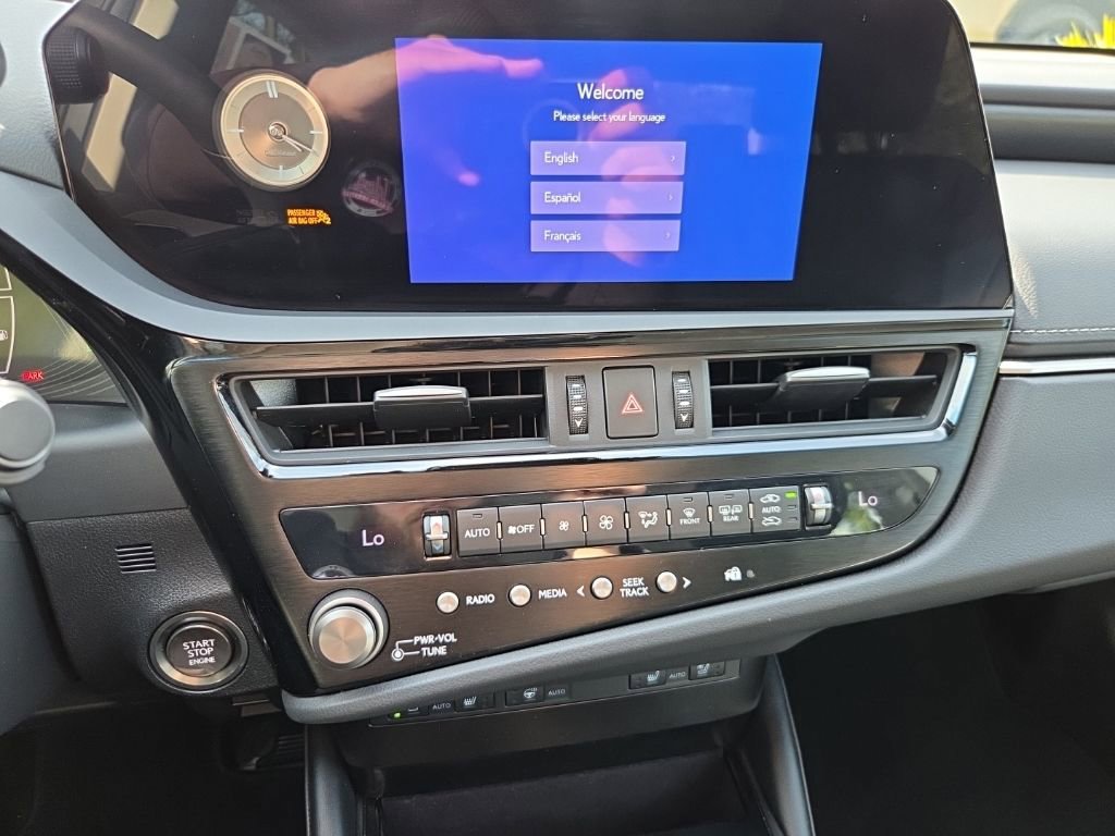 Certified 2023 Lexus ES 250 w/ Premium Package image 25